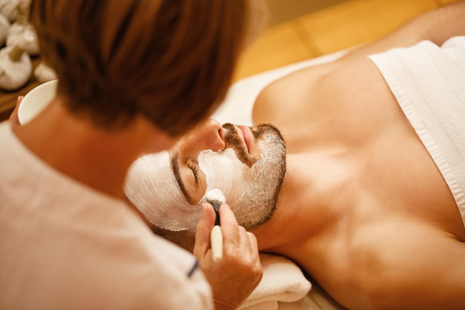 Full Face Hot Towel Shave Experience
